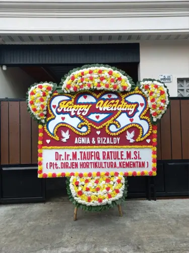 Papan Bunga Pernikahan pedurungan tengah